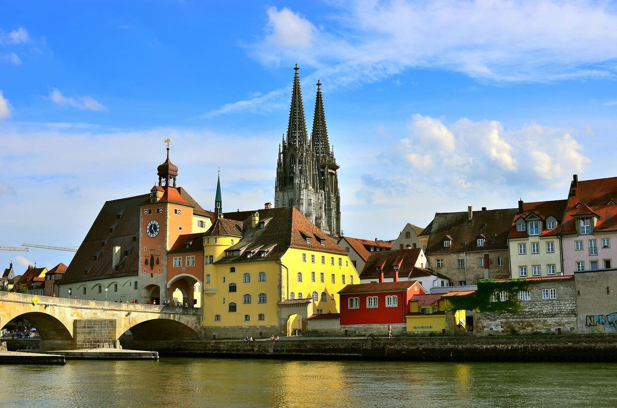 Регенсбург - один из самых популярных городов Германии, находящийся в Бавар...
